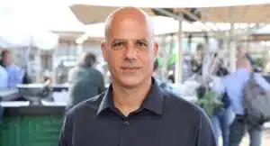 אמצעי פיקוח על עבודה מהבית במגזר הציבורי יחמירו את הקושי בגיוס עובדים