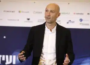 בינה מלאכותית בעידן החירום: כיצד טכנולוגיה חכמה מסייעת לארגונים לשמור על רציפות תפקודית